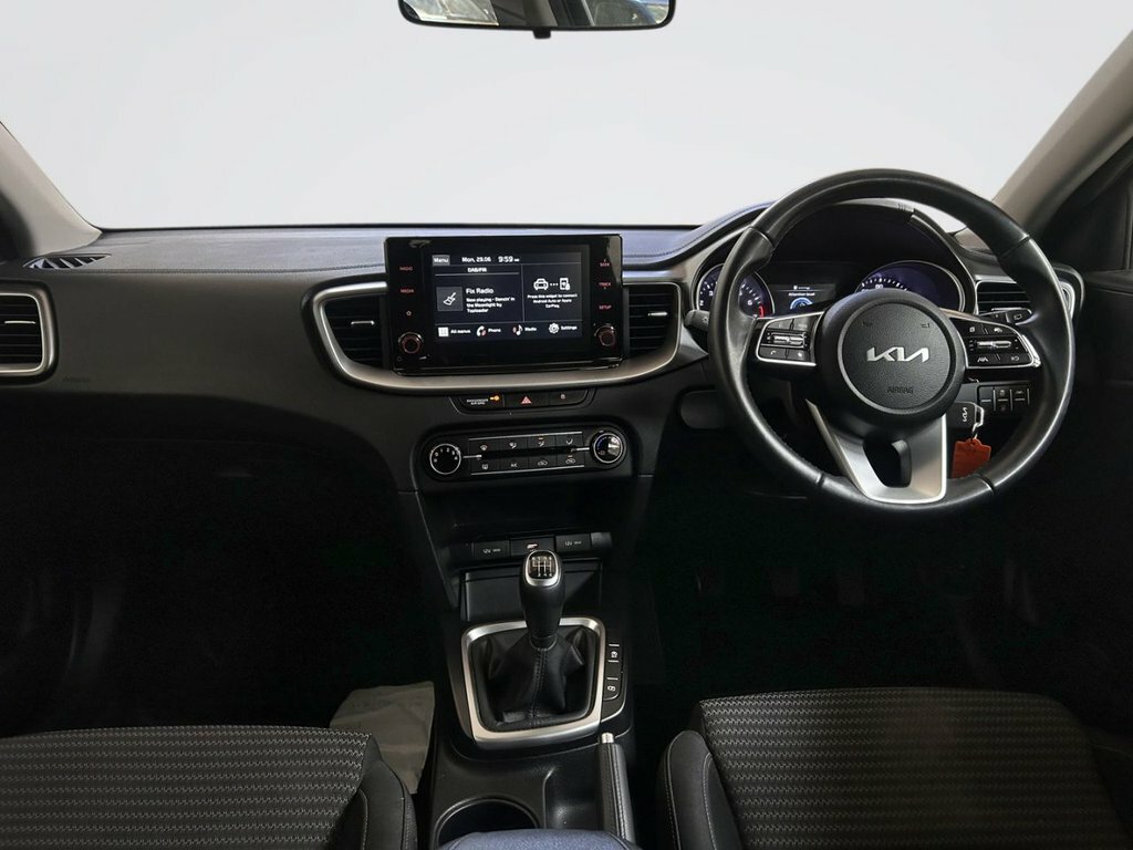 Kia Ceed 1L 2 Black #3