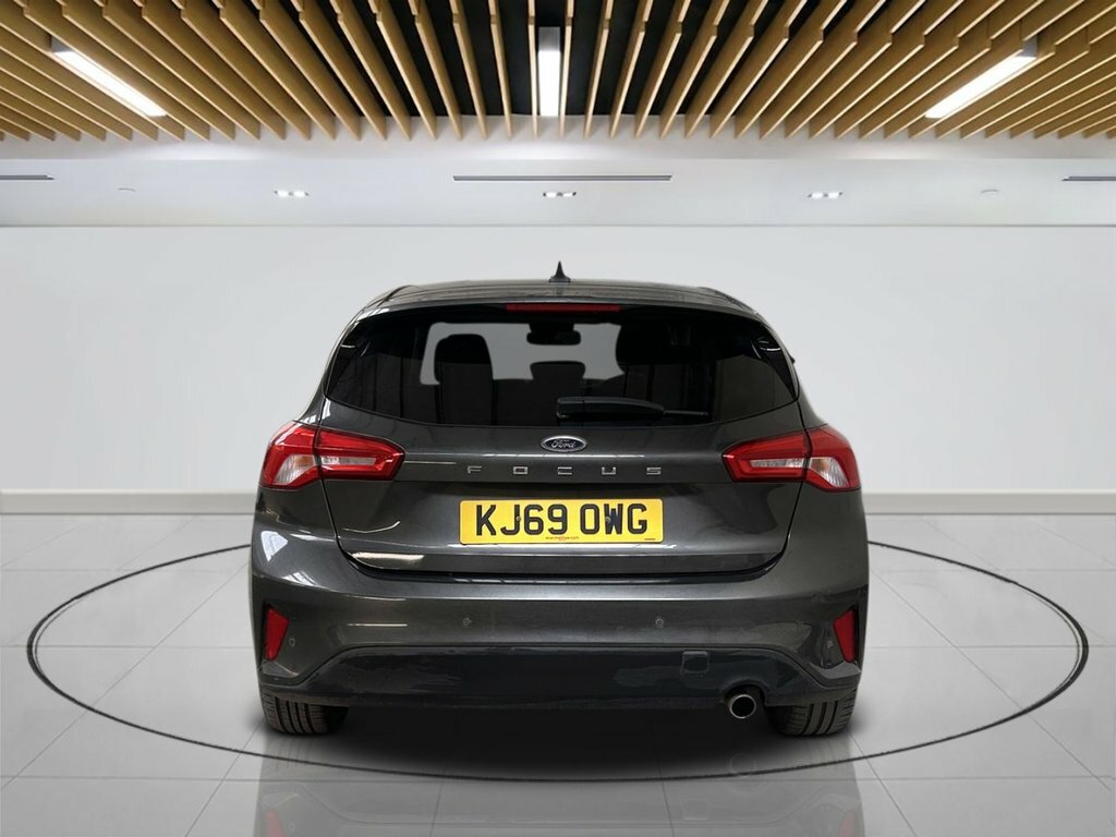 Ford Focus 1L Titanium KJ69OWG Grey #5