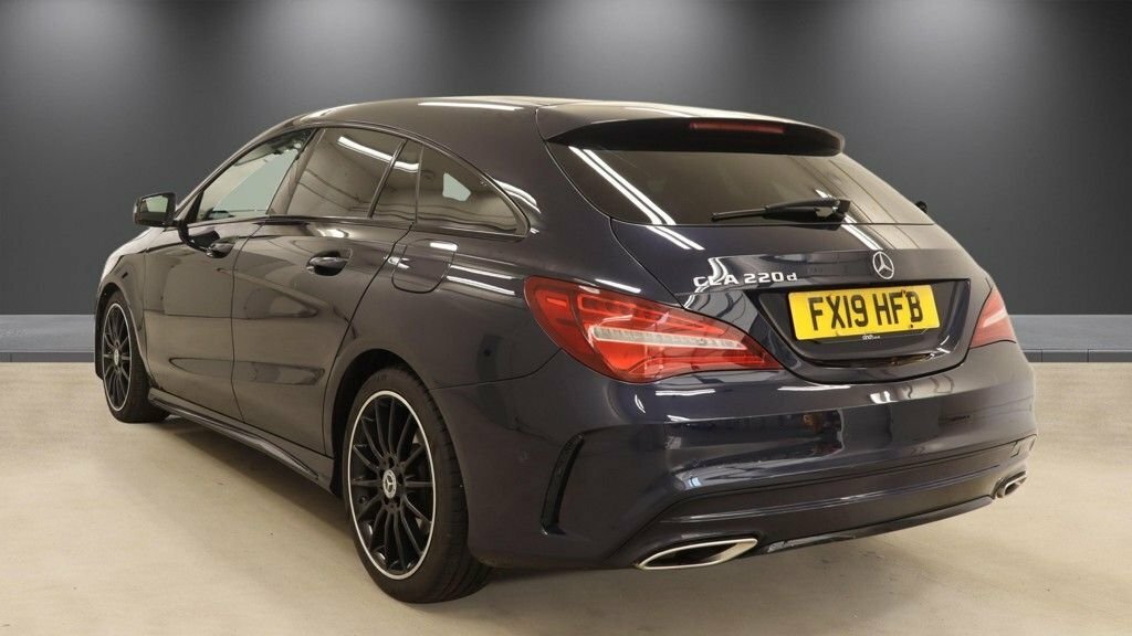 Mercedes-Benz CLA Class Saloon 2.0 Cla220 Amg Line Premium Coupe 7G-dct Black #3
