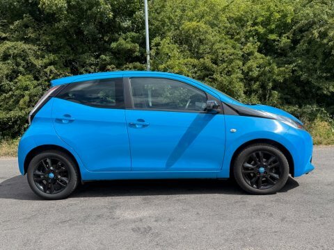 Toyota Aygo 1.0 Vvt-i X-cite  #2