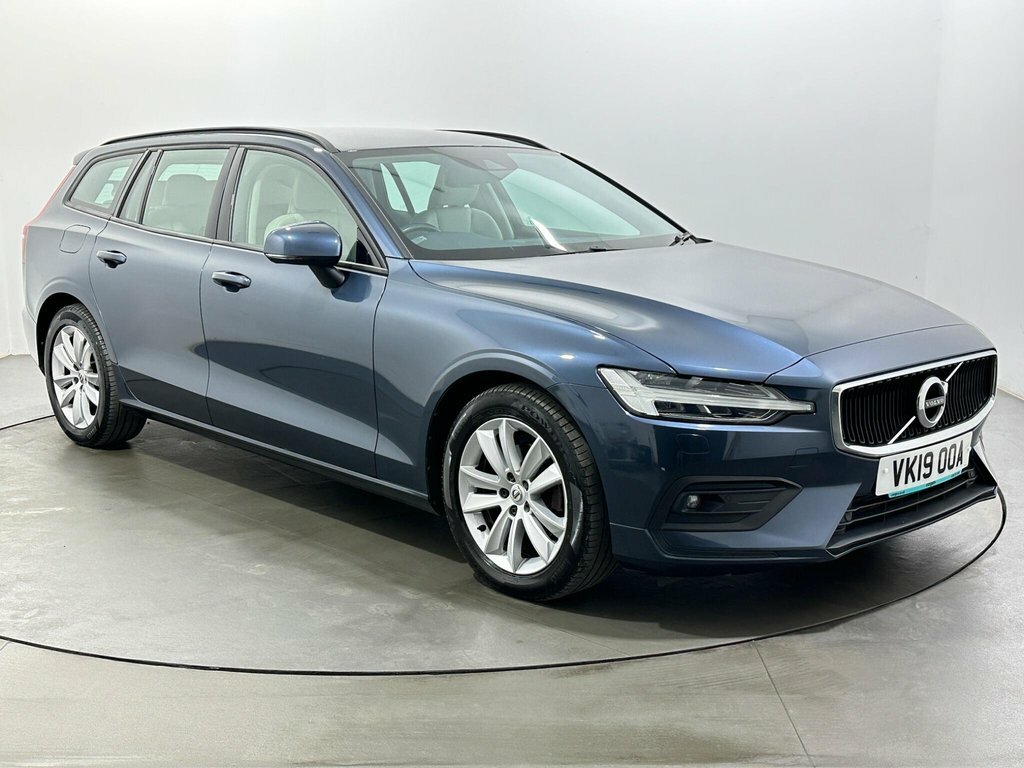 Volvo V60 2L Momentum Pro Blue