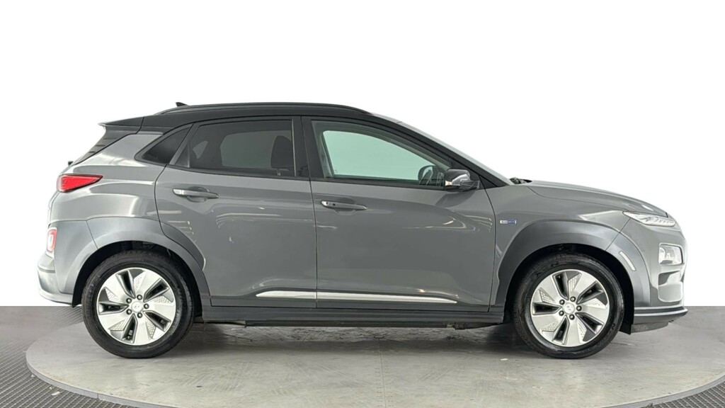 Hyundai Kona 64Kwh Premium Se Suv 204 Ps KM69HNR Grey #3