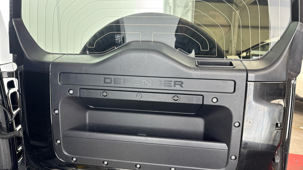 Land Rover Defender 90 3.0 D300 Hard Top X-dynamic Hse 3 Seat Grey #14