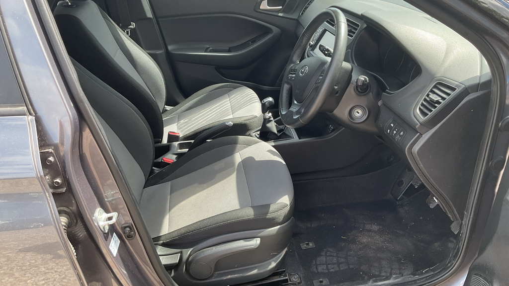 Hyundai I20 1.2 Play Hatchback Euro 6 Ss Grey #3