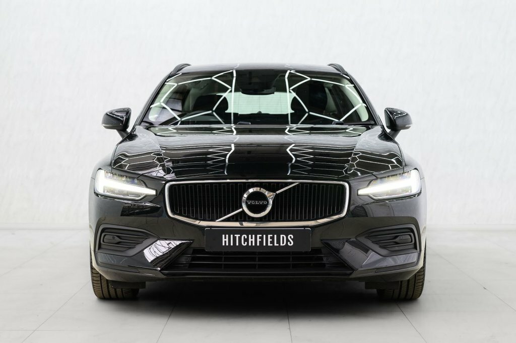 Volvo V60 2L Momentum Black #4