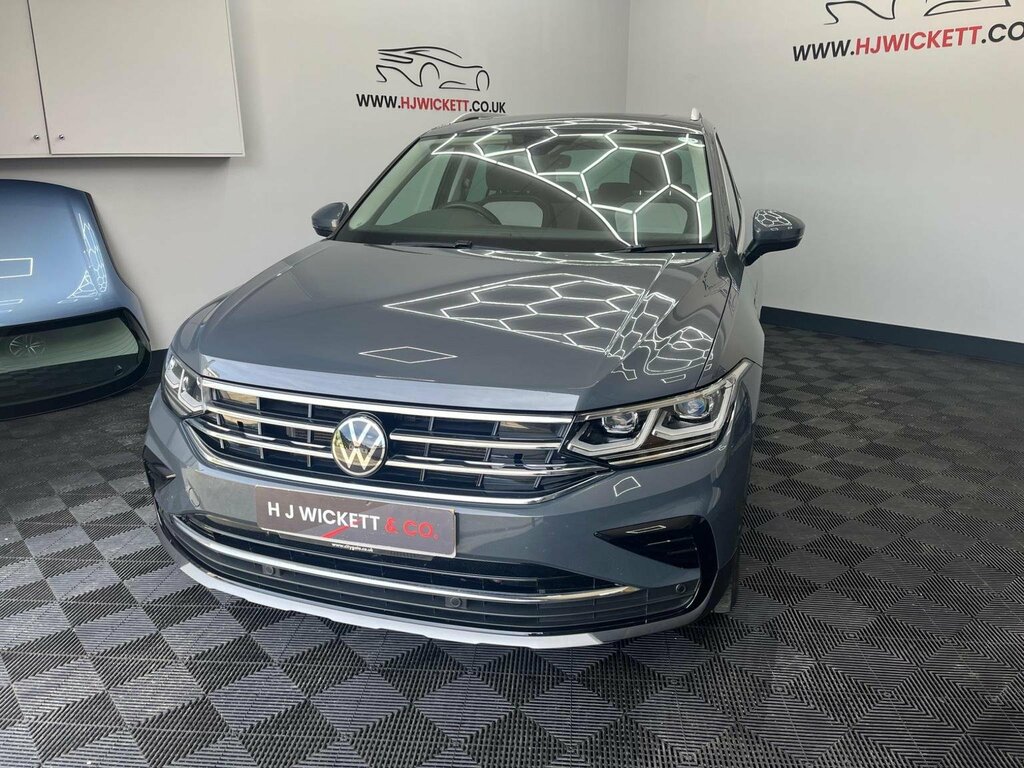 Volkswagen Tiguan 1.5 Tsi Elegance Dsg Euro 6 Ss Grey #2