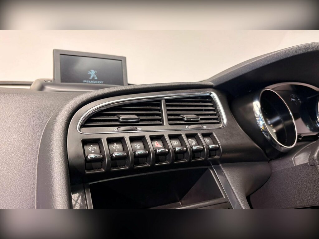 Peugeot 3008 1.6 E-hdi Allure Egc Blue #87