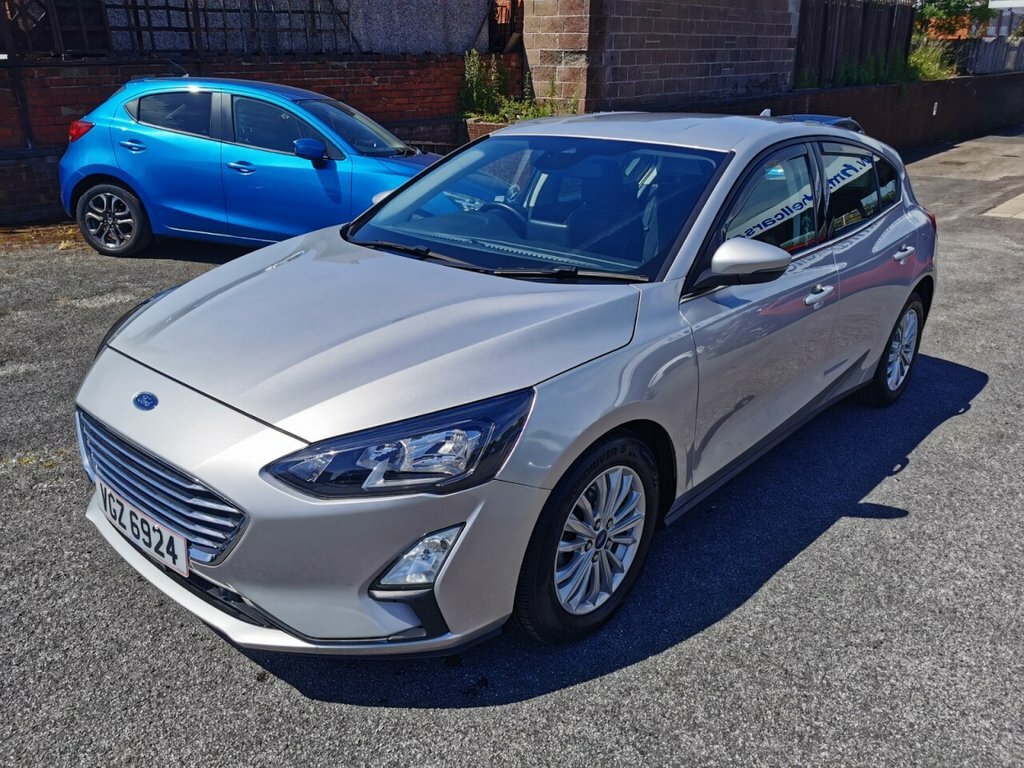Ford Focus 1L Titanium Edition VGZ6924 Silver #3
