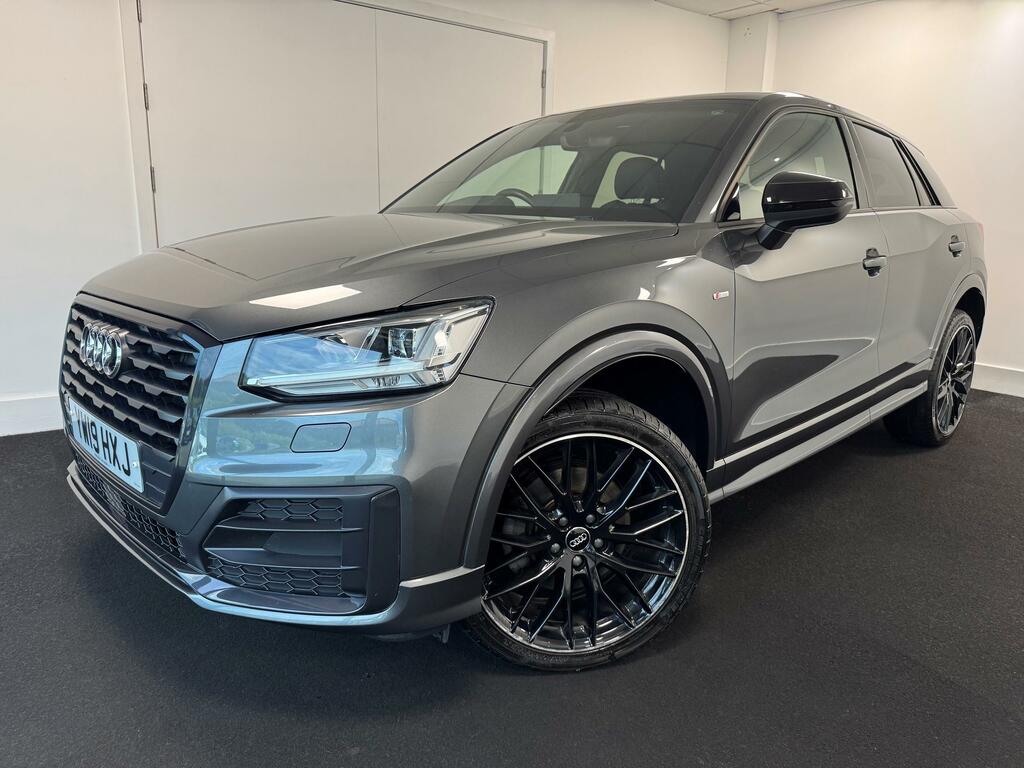 Audi Q2 1.5 Tfsi Cod 35 Black Edition Suv Pe Grey
