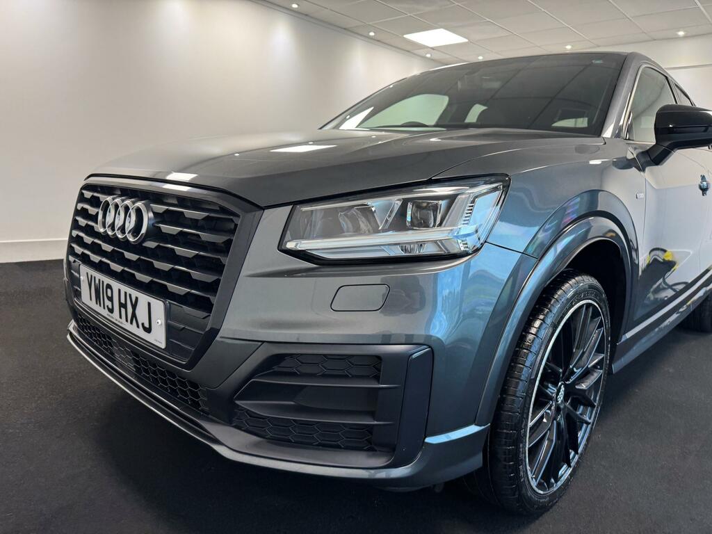 Audi Q2 1.5 Tfsi Cod 35 Black Edition Suv Pe Grey #5