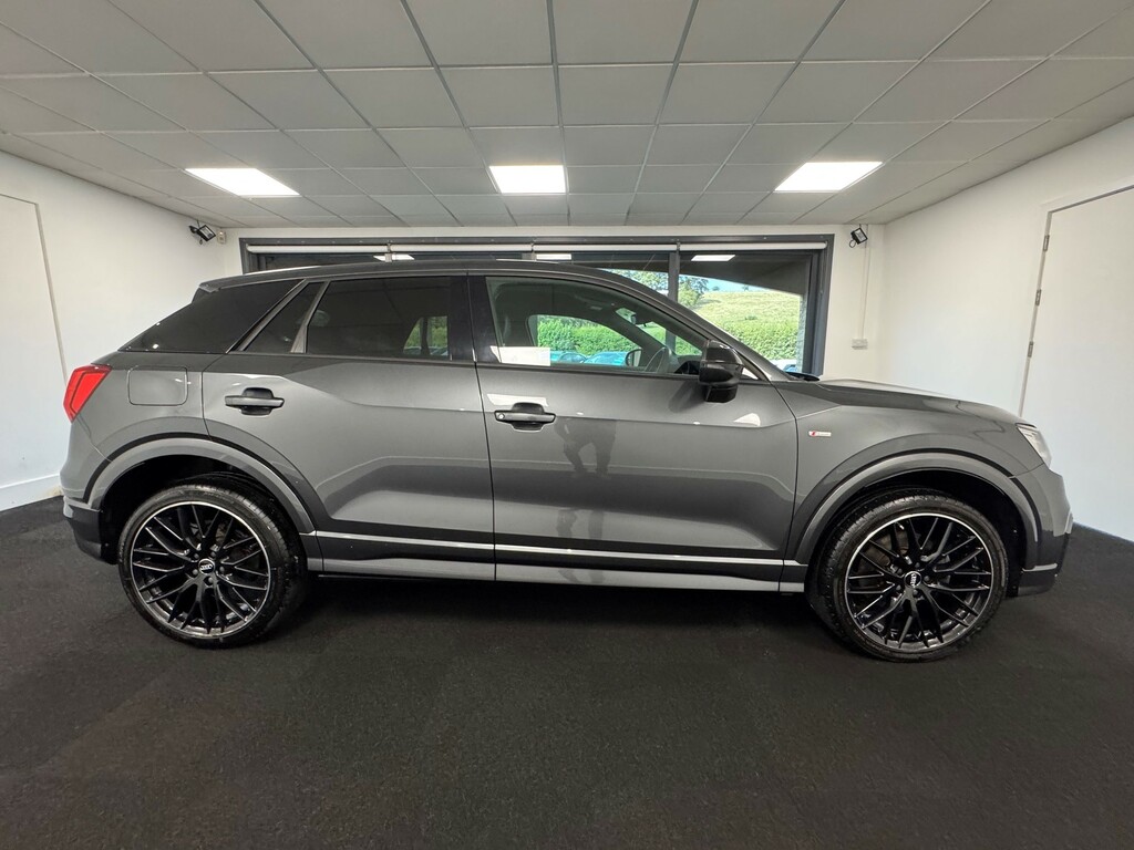 Audi Q2 1.5 Tfsi Cod 35 Black Edition Suv Pe Grey #6