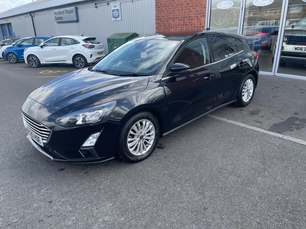Ford Focus 1.0T Ecoboost Titanium Hatchback DY20HDE White #3