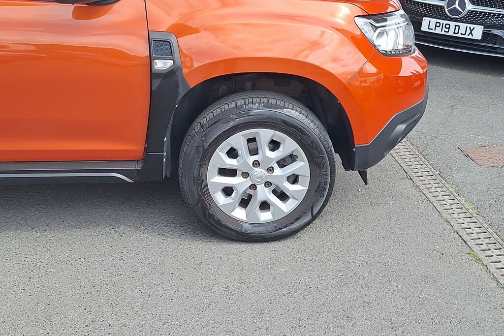 Dacia Duster 1.3 Tce 130 Comfort BL22YAA Orange #4