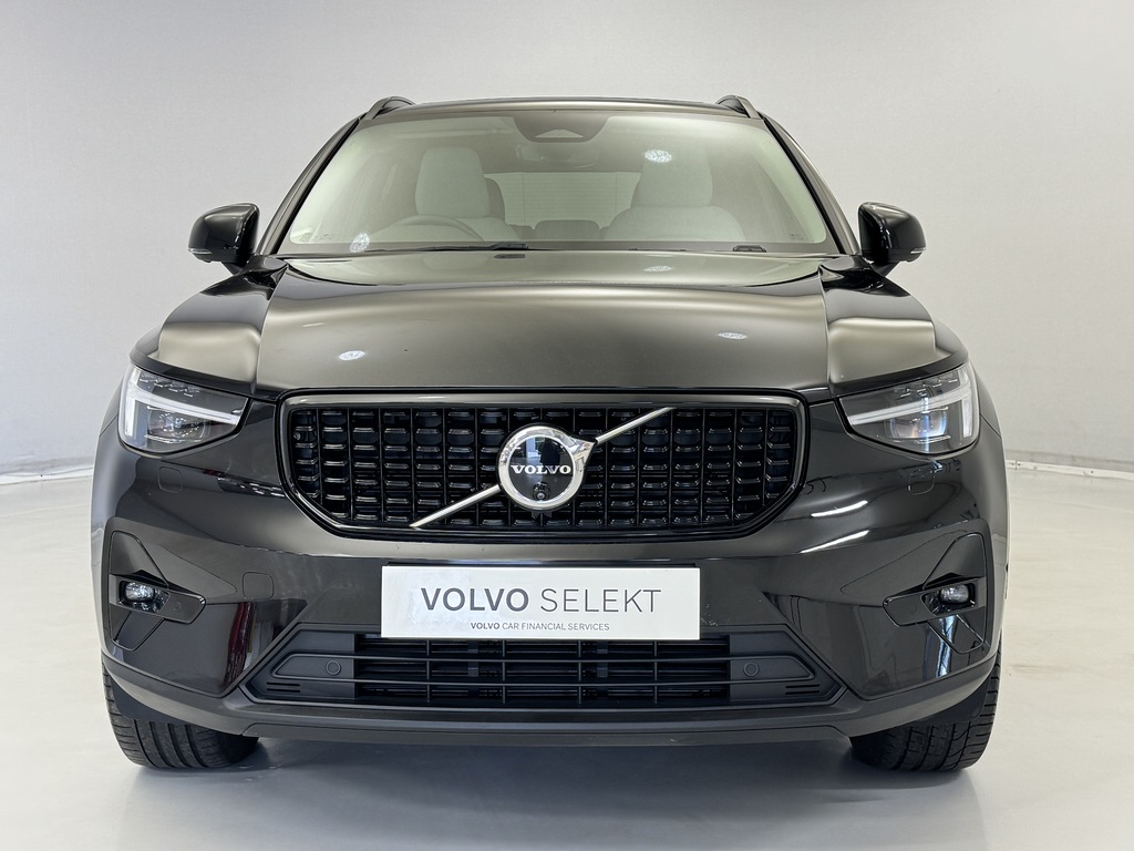 Volvo XC40 2.0 B3p Ultimate Dark DU73WKE Black #2