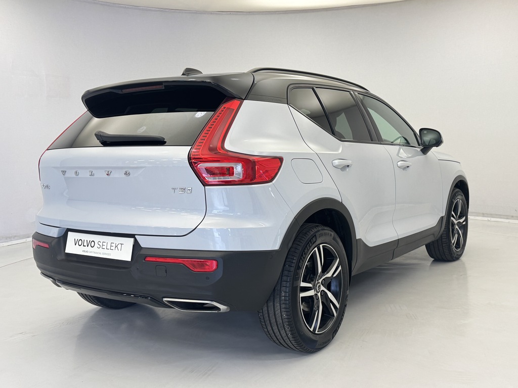 Volvo XC40 1.5 T3 163 R Design Geartronic Silver #4