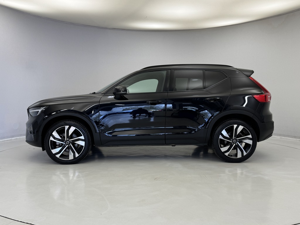 Volvo XC40 2.0 B3p Plus Dark Black #4
