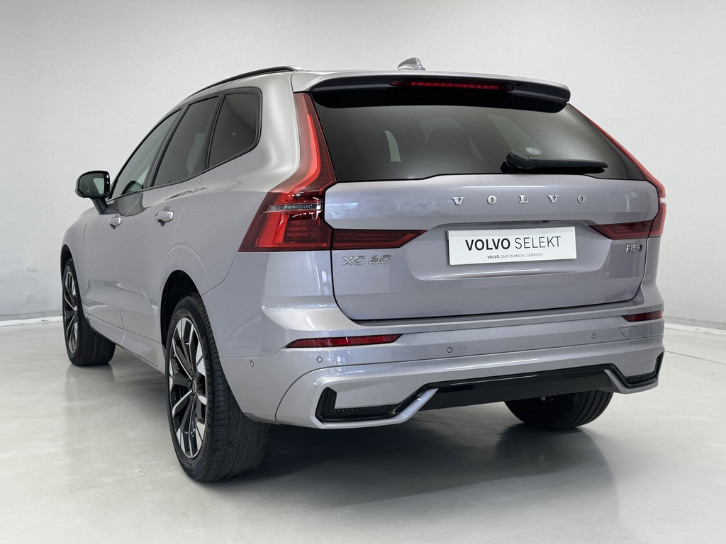 Volvo XC60 2.0 B5p Plus Dark Awd Geartronic Silver #5