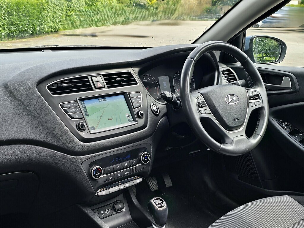 Hyundai I20 Premium Se Nav Blue #2