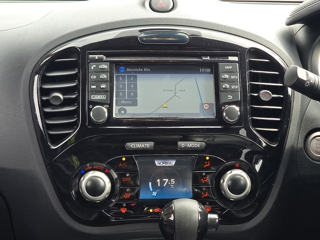Nissan Juke Tekna Red #5