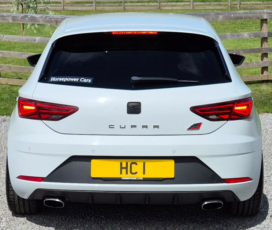 Seat Leon Hatchback 2.0 Tsi Cupra 300 2017 CP67GHF White #6