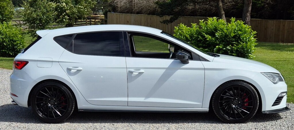 Seat Leon Hatchback 2.0 Tsi Cupra 300 2017 CP67GHF White #2