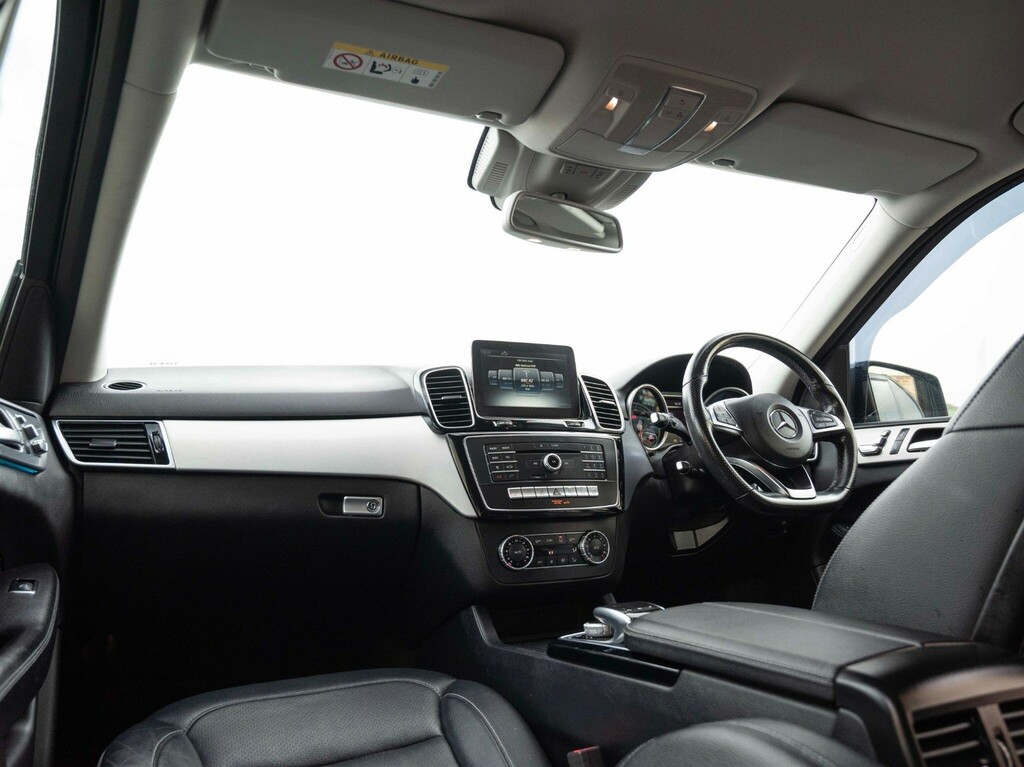 Mercedes-Benz GLE Class Gle 250 D 4Matic Amg Line Premium Silver #27