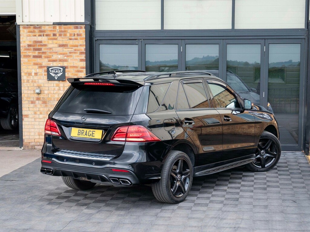 Mercedes-Benz GLE Class Gle 250 D 4Matic Amg Line Premium Silver #95