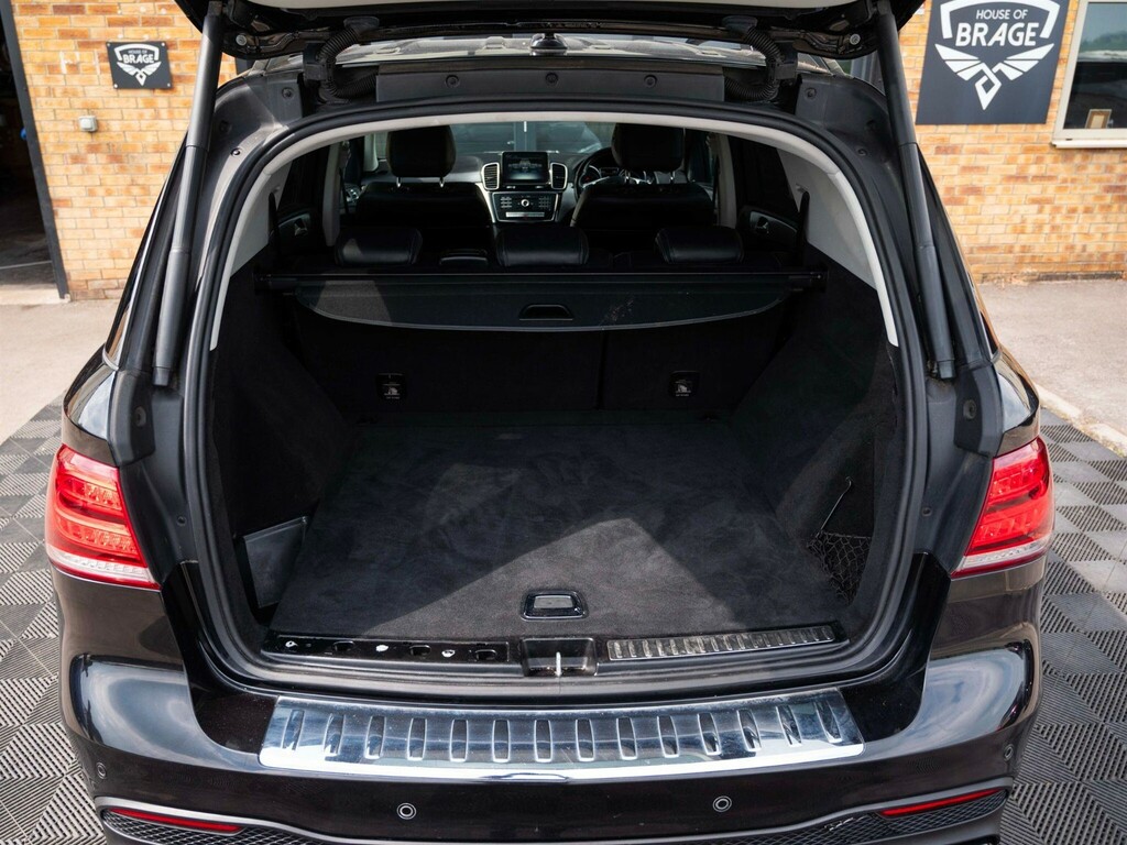 Mercedes-Benz GLE Class Gle 250 D 4Matic Amg Line Premium Silver #68
