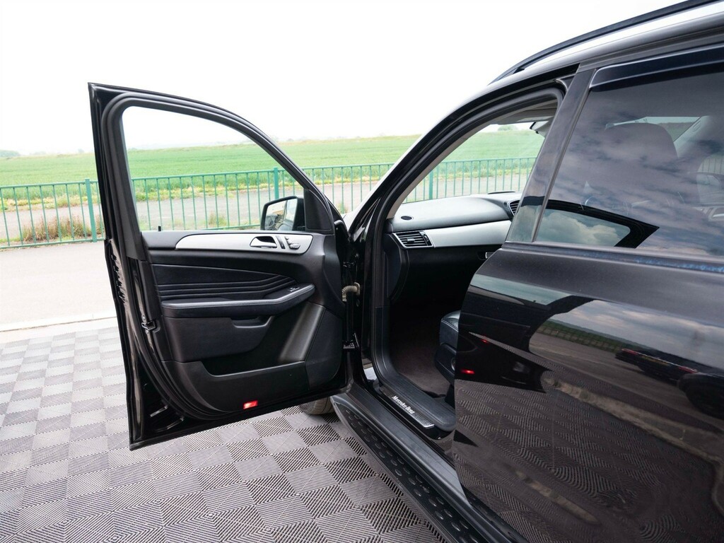 Mercedes-Benz GLE Class Gle 250 D 4Matic Amg Line Premium Silver #26