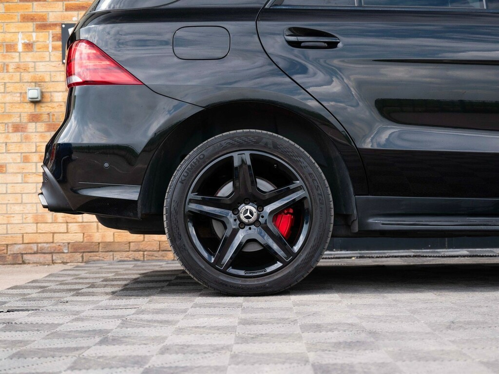 Mercedes-Benz GLE Class Gle 250 D 4Matic Amg Line Premium Silver #64