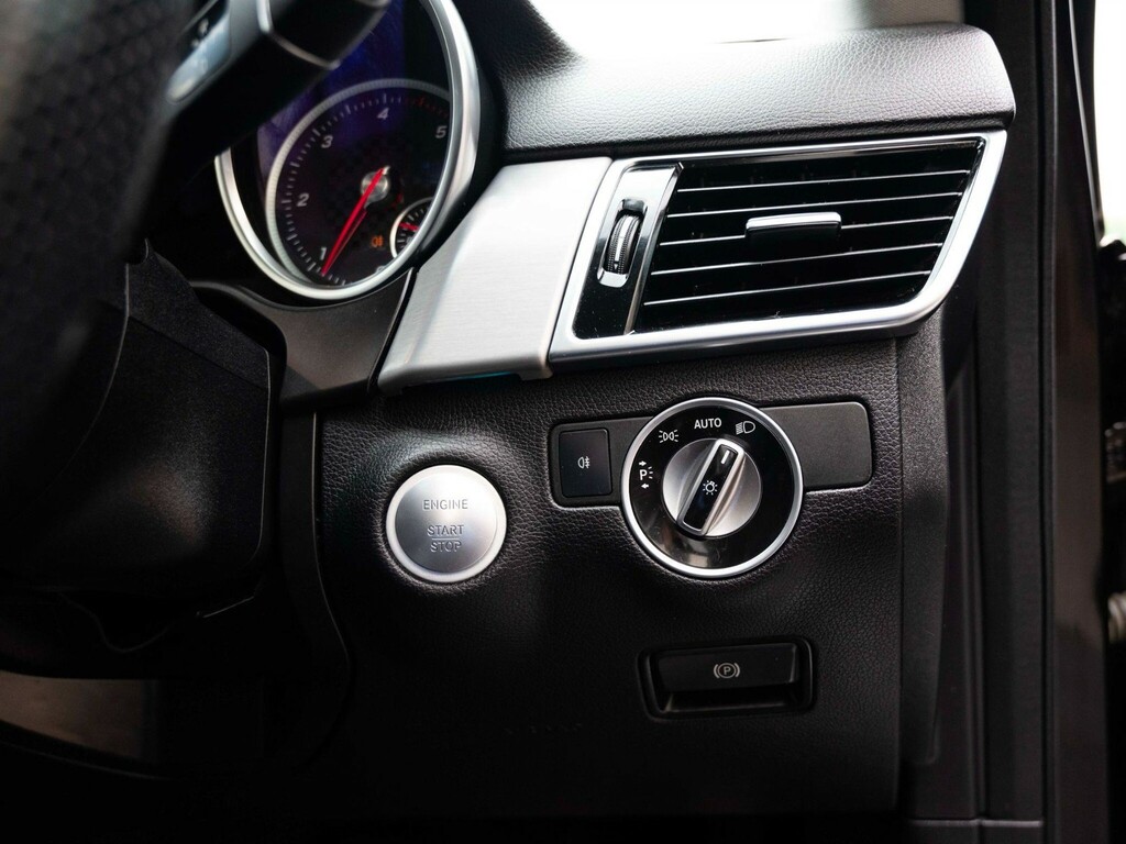 Mercedes-Benz GLE Class Gle 250 D 4Matic Amg Line Premium Silver #85