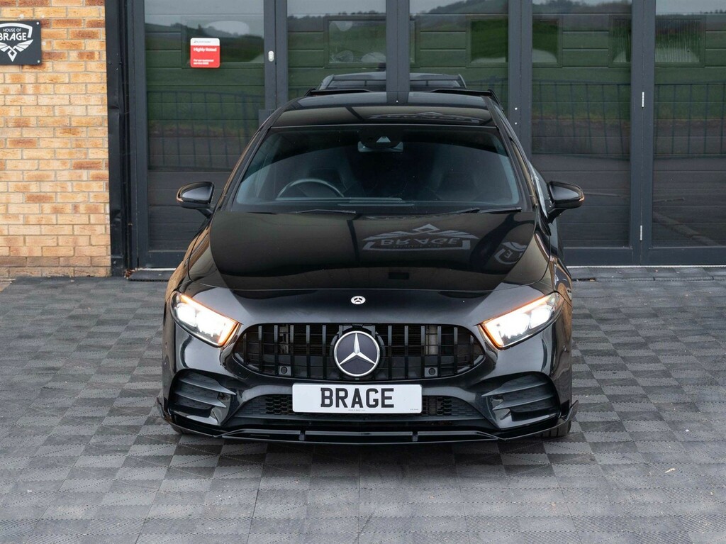 Mercedes-Benz A Class 1.5 Amg Line Executive 7G-dct Euro 6 Ss Black #3