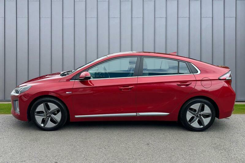 Hyundai Ioniq H-gdi Se Connect Hatchback Brown #9