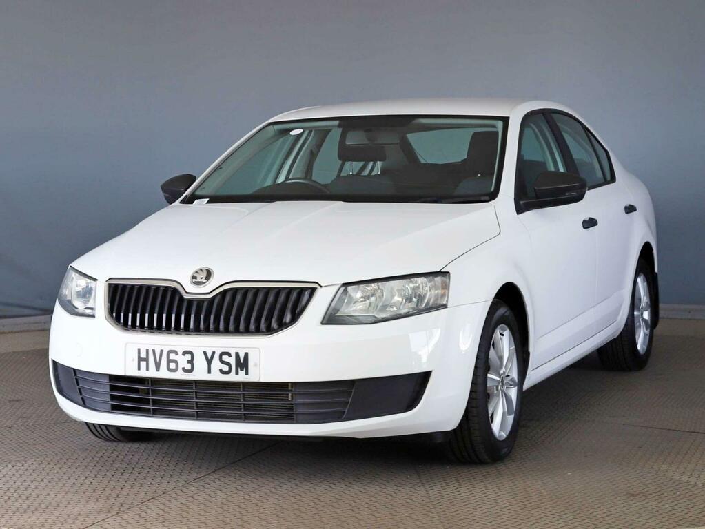 Skoda Octavia S White #2