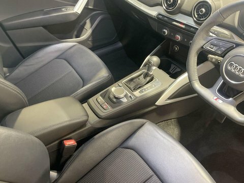 Audi Q2 Audi Q2 S Line 2.0 Tfsi Quattro S Line S Troni  #13