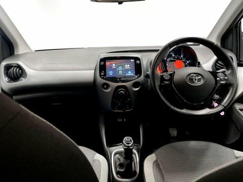 Toyota Aygo 2022 71 1.0 #19
