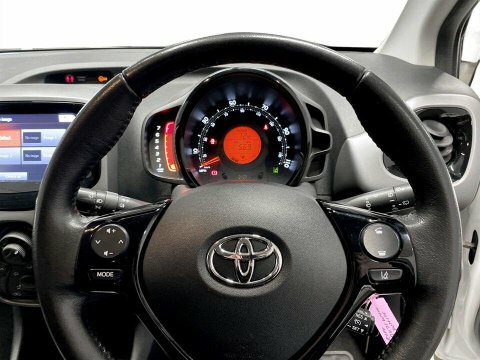 Toyota Aygo 2022 71 1.0 #13