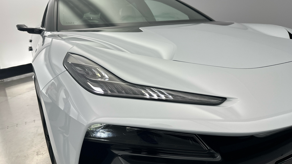 Lotus Eletre 600 Sport Se LF26XVK White #40