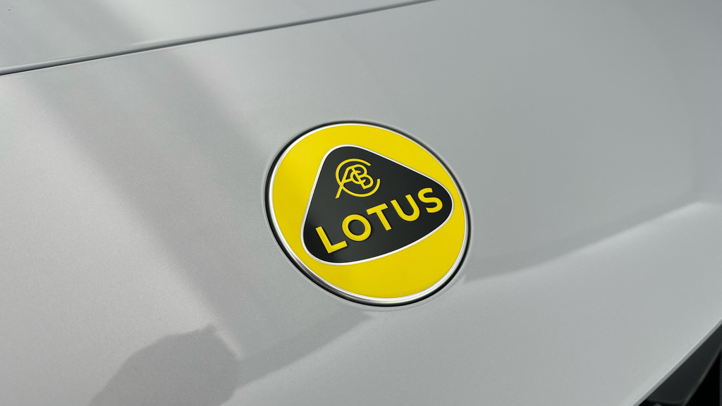 Lotus Eletre 600 Sport Se LF26XVK White #24