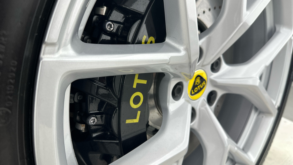 Lotus Eletre 600 Sport Se LF26XVK White #44