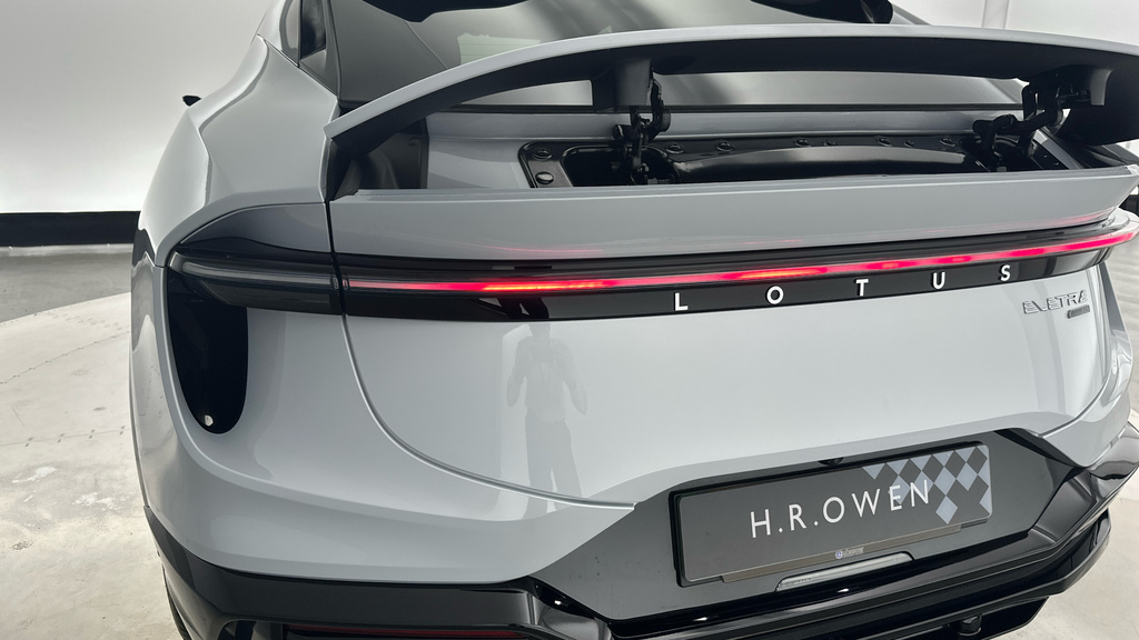 Lotus Eletre 600 Sport Se LF26XVK White #43
