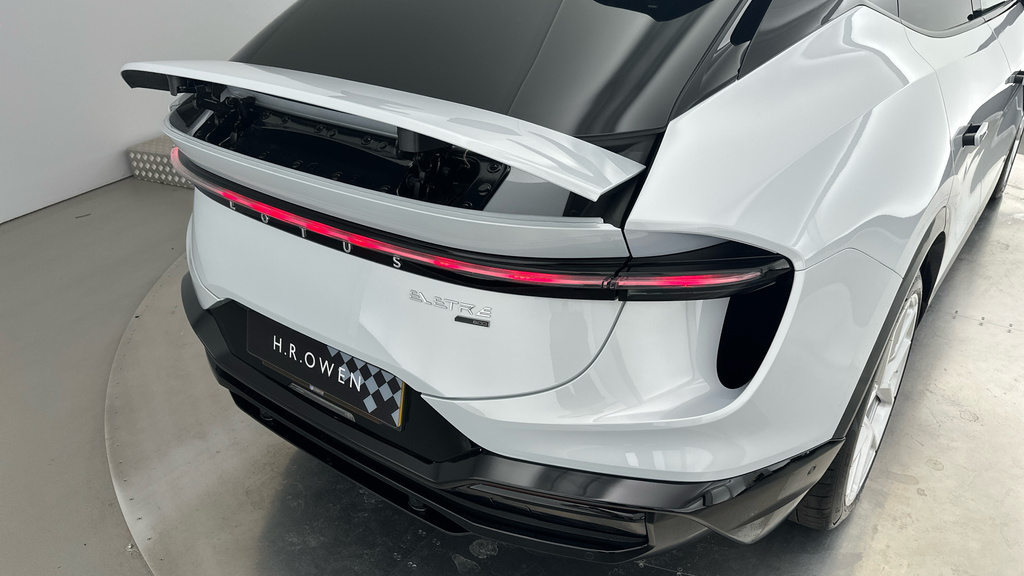 Lotus Eletre 600 Sport Se LF26XVK White #10