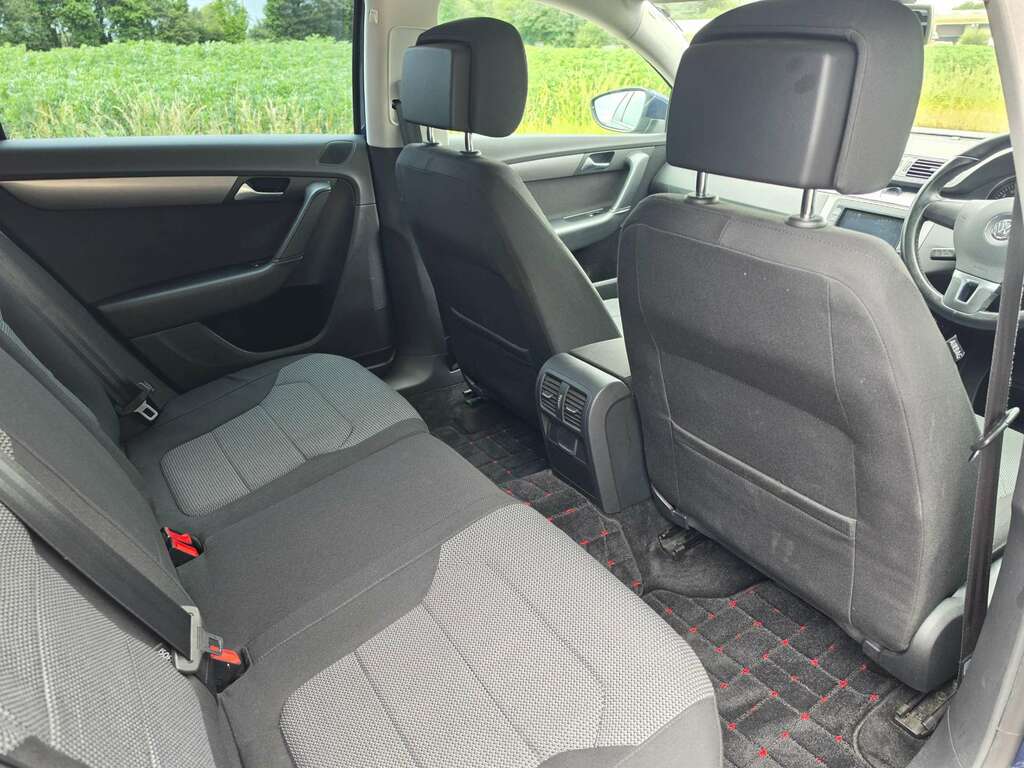 Volkswagen Passat Estate 2.0 Tdi Bluemotion Tech Highline Euro 5 S Grey #10