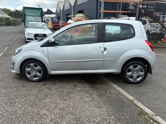 Renault Twingo 1.2 16V Pzaz Euro 5 White #6