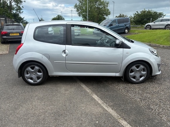 Renault Twingo 1.2 16V Pzaz Euro 5 White #5