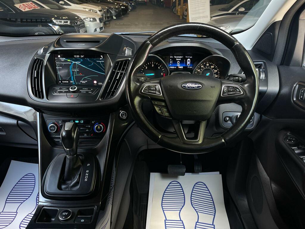 Ford Kuga 2.0 Tdci Titanium Powershift Awd Euro 6 Ss SV66EKY Black #3