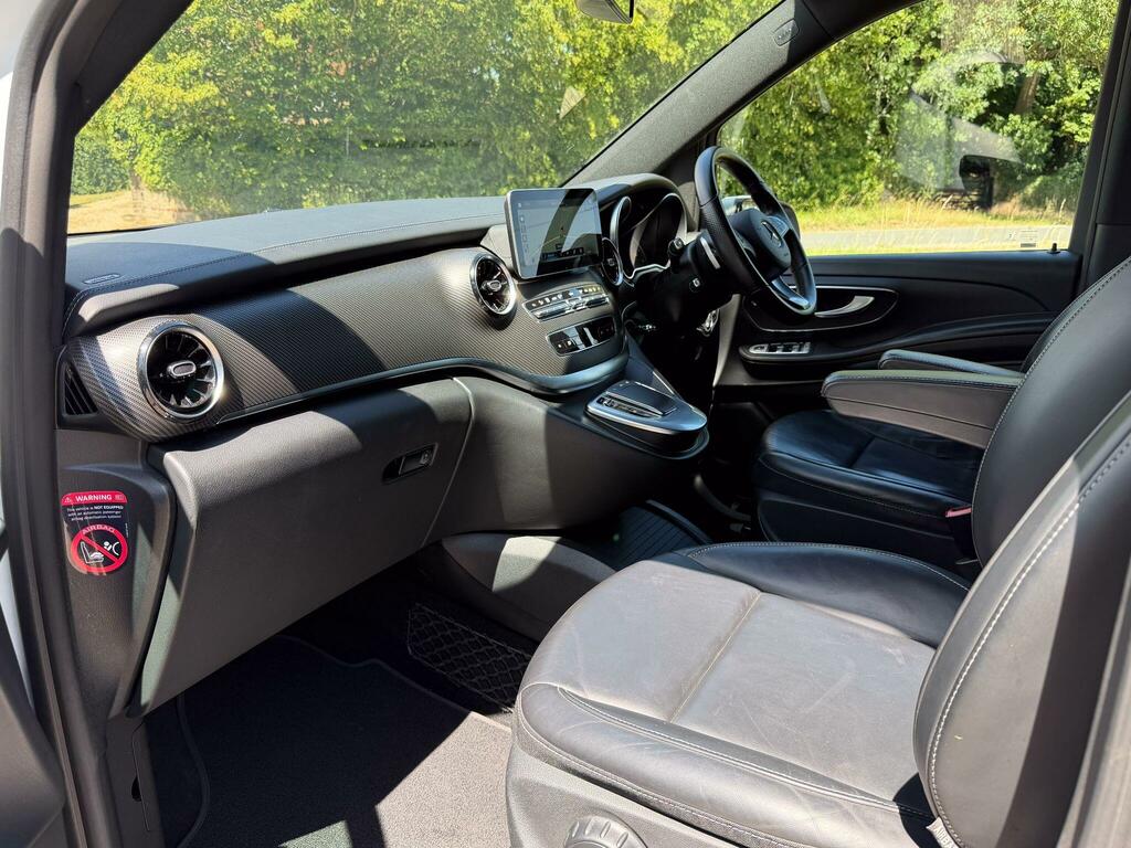 Mercedes-Benz V Class V300 D 237 Amg Line 9G-tronic Extra Long Black #16