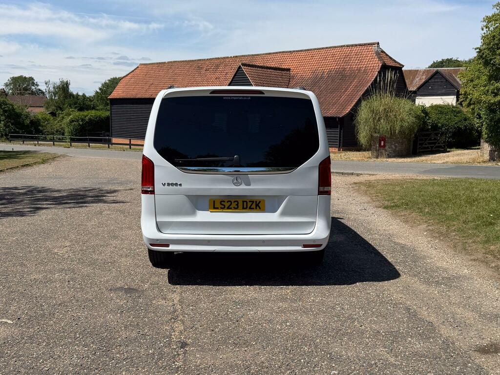 Mercedes-Benz V Class V300 D 237 Amg Line 9G-tronic Extra Long Black #11