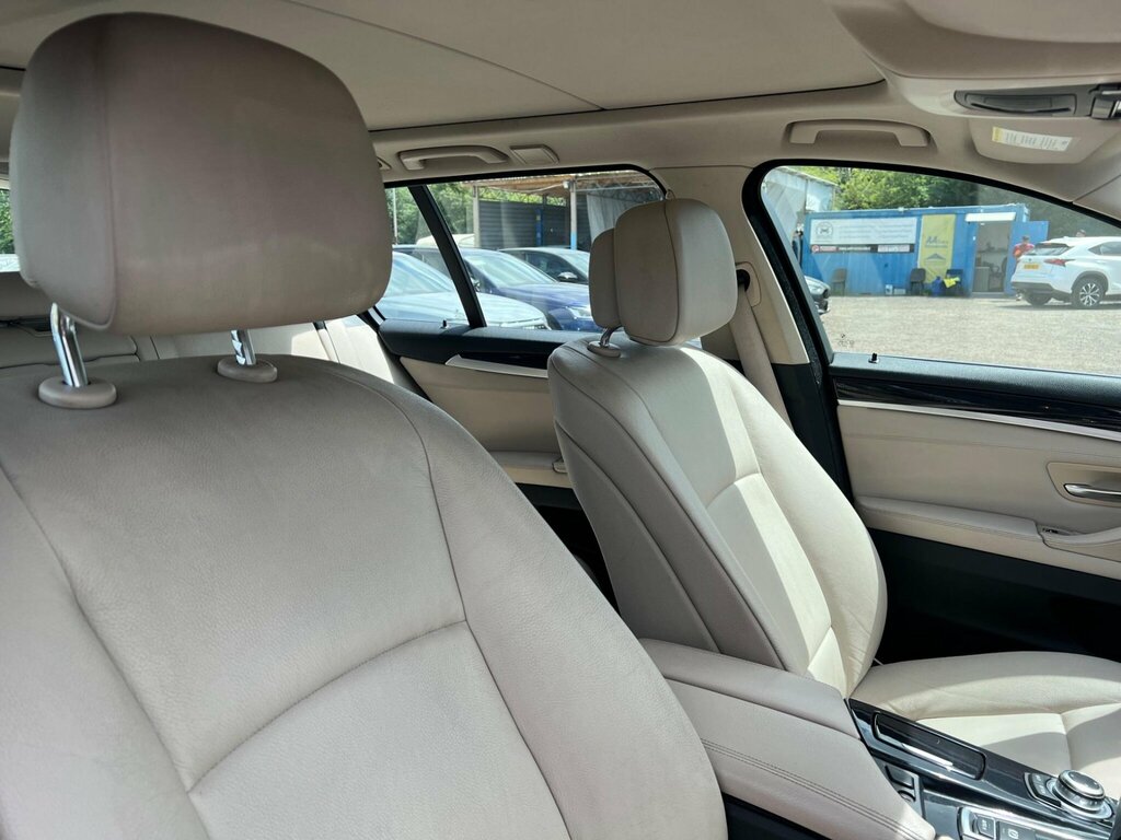 BMW 5 Series 530D M Sport Step Professional Media Grey #29