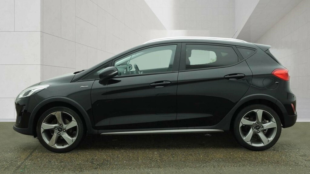 Ford Fiesta Active X T HV69DWU #6